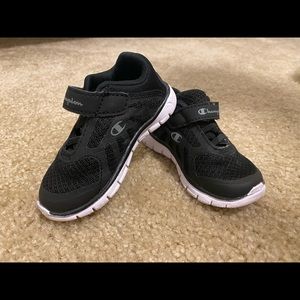 Toddler shoes